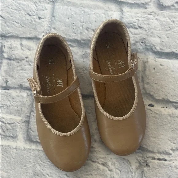 Elegant Tan Kids Tap Shoes - Picture 5 of 6